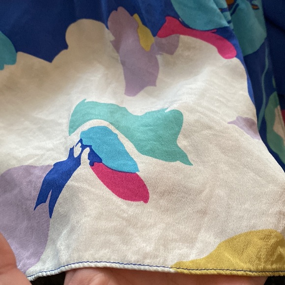 tibi Colorful Floral Silk Wrap Blouse๐๐๐ - Picture 7 of 10